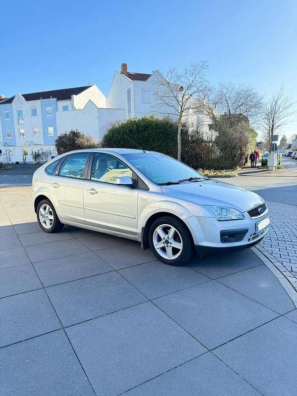 Gebraucht Ford Focus Ghia 101 PS (74 kW) 2006 Limousine