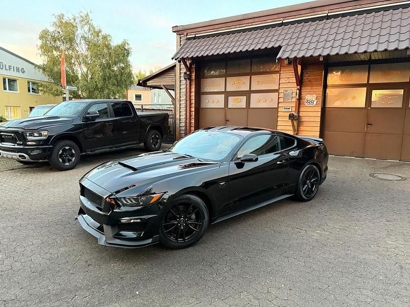 Schwarz Gebraucht 2017 Ford V8 Premium | 34.900 € - Bild 1/4