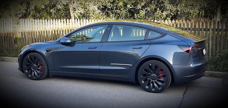Gebraucht Tesla Model 3 Performance 377 kW (513 PS) 2023 Grau Limousine