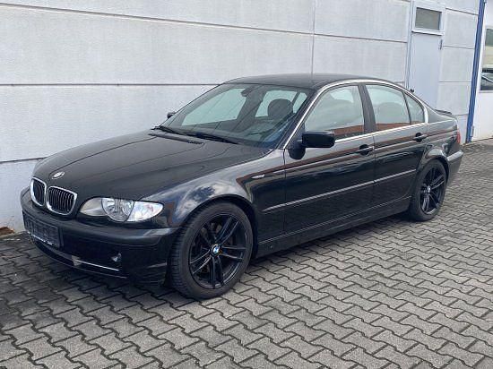 Second-hand BMW 330 231 CP (169 kW) 2004 Negru Berlinǎ