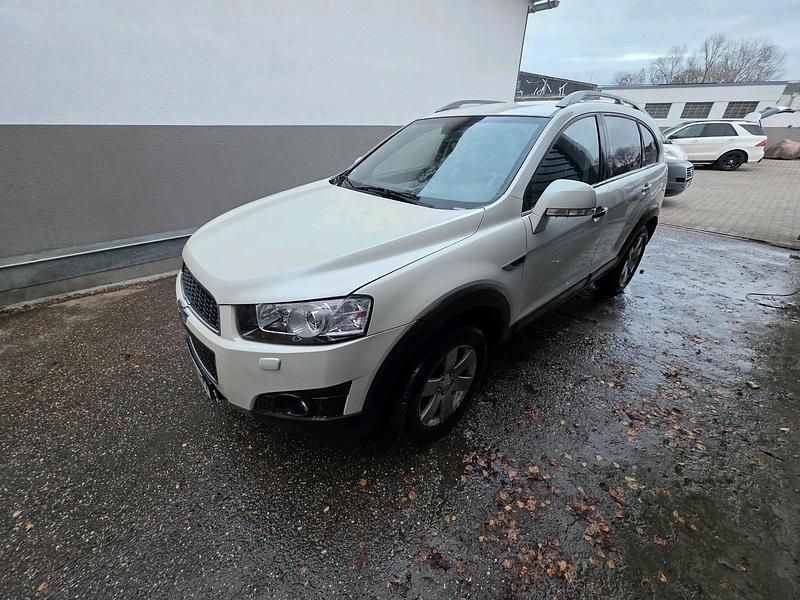 Gebraucht Chevrolet Captiva 164 PS (120 kW) 2013 Weiß SUV
