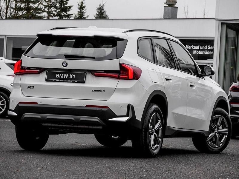 Neu BMW X1 136 PS (100 kW) 2026 Weiß SUV