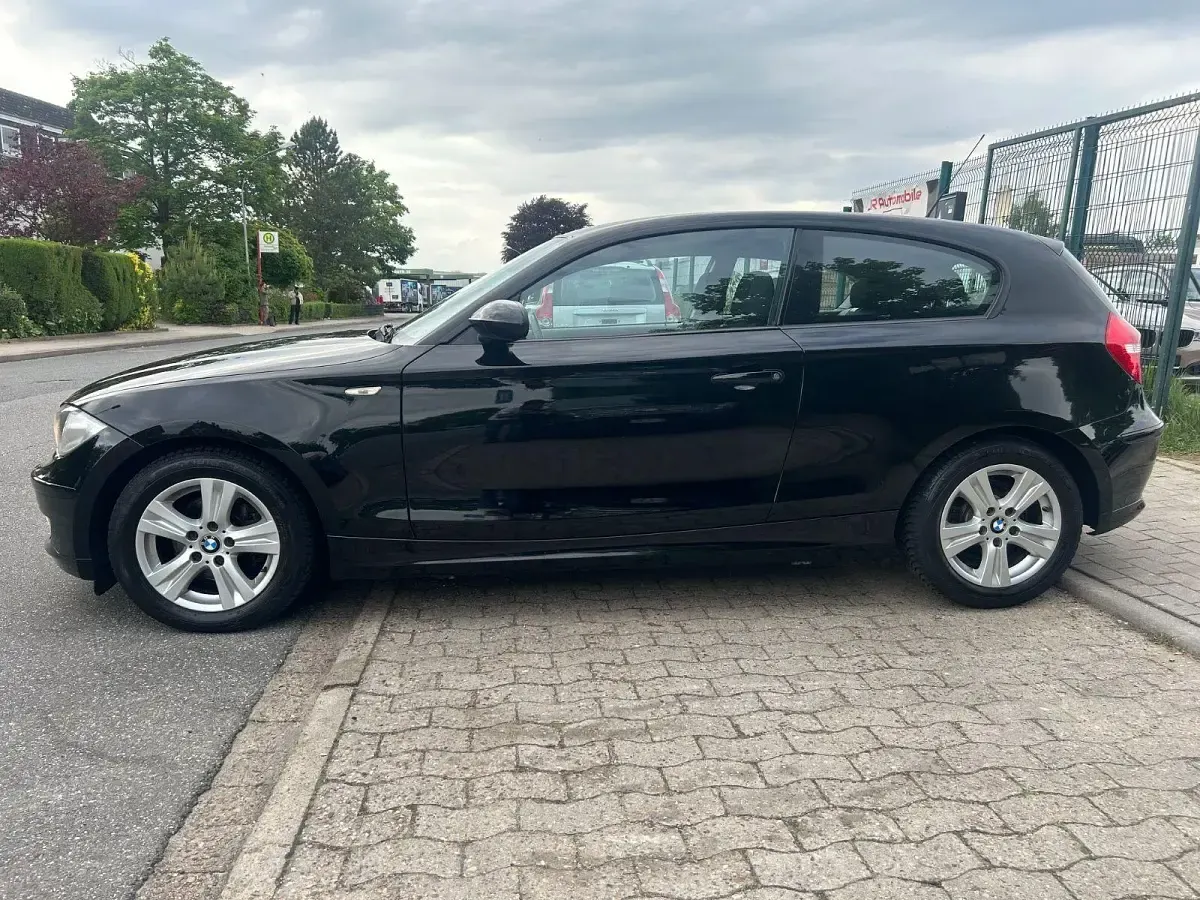 Gebraucht BMW 120 Coupé Sport Line 170 PS (125 kW) 2008 Schwarz Coupé