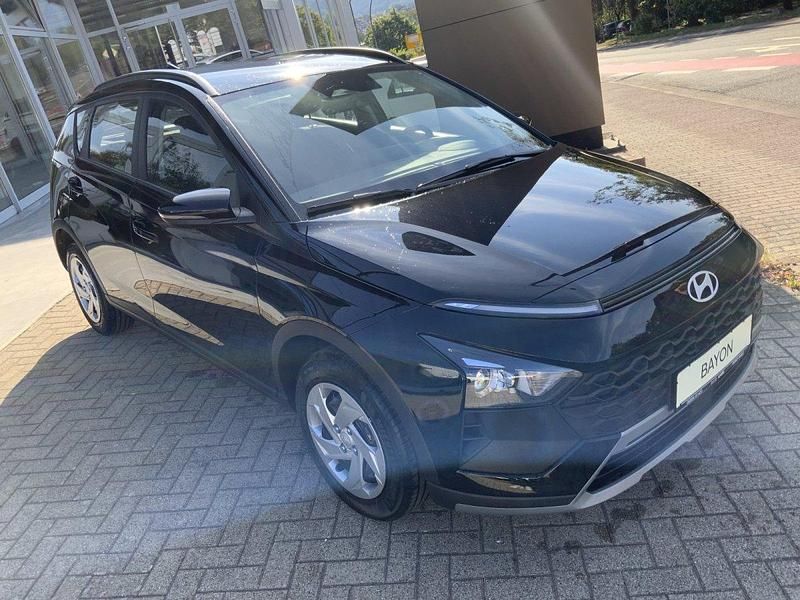 Gebraucht Hyundai Bayon Select 101 PS (74 kW) 2025 Phantom black SUV