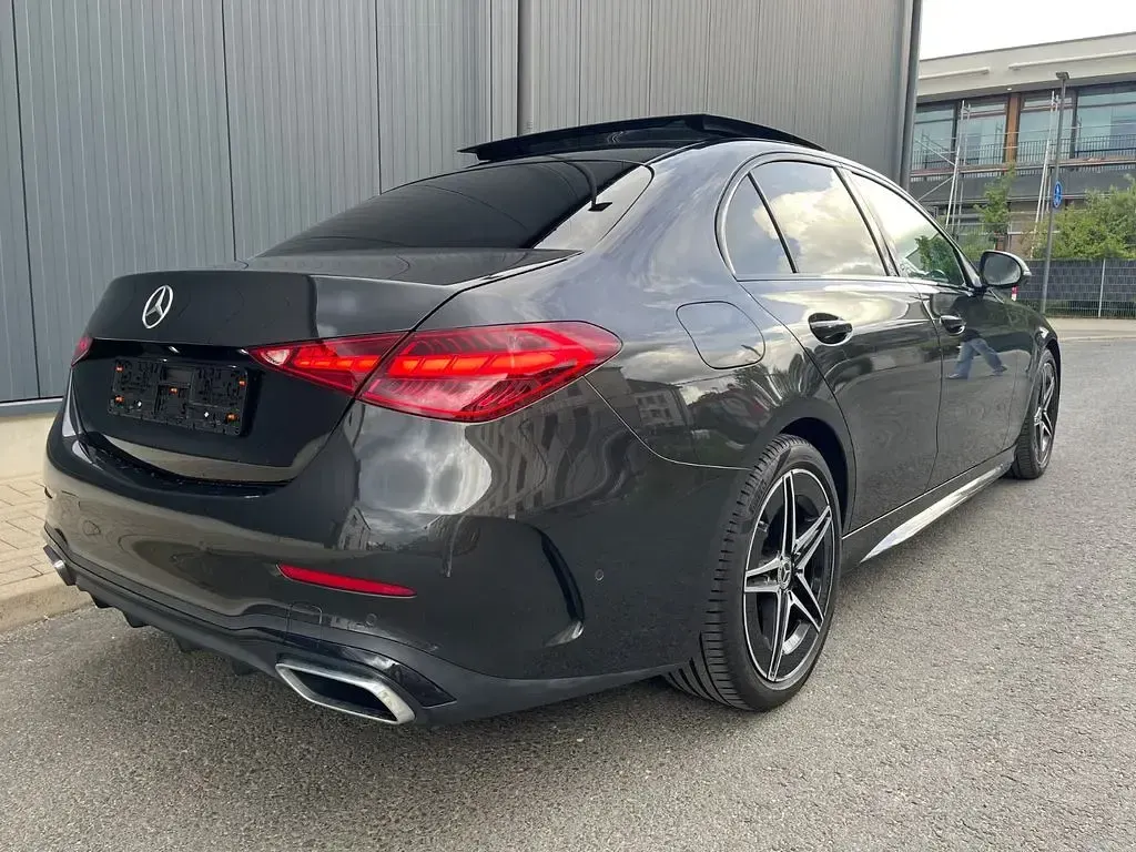 Gebraucht Mercedes C200 AMG 204 PS (150 kW) 2022 Graphitgraumetallic Limousine