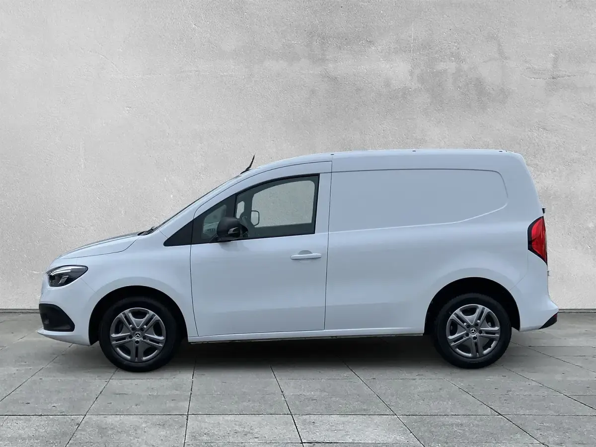 Gebraucht Mercedes Citan 112 116 PS (85 kW) 2025 Weiß Van / Kleinbus