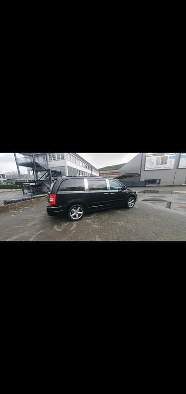 Gebraucht Chrysler Grand Voyager 163 PS (119 kW) 2011 Schwarz Van / Kleinbus