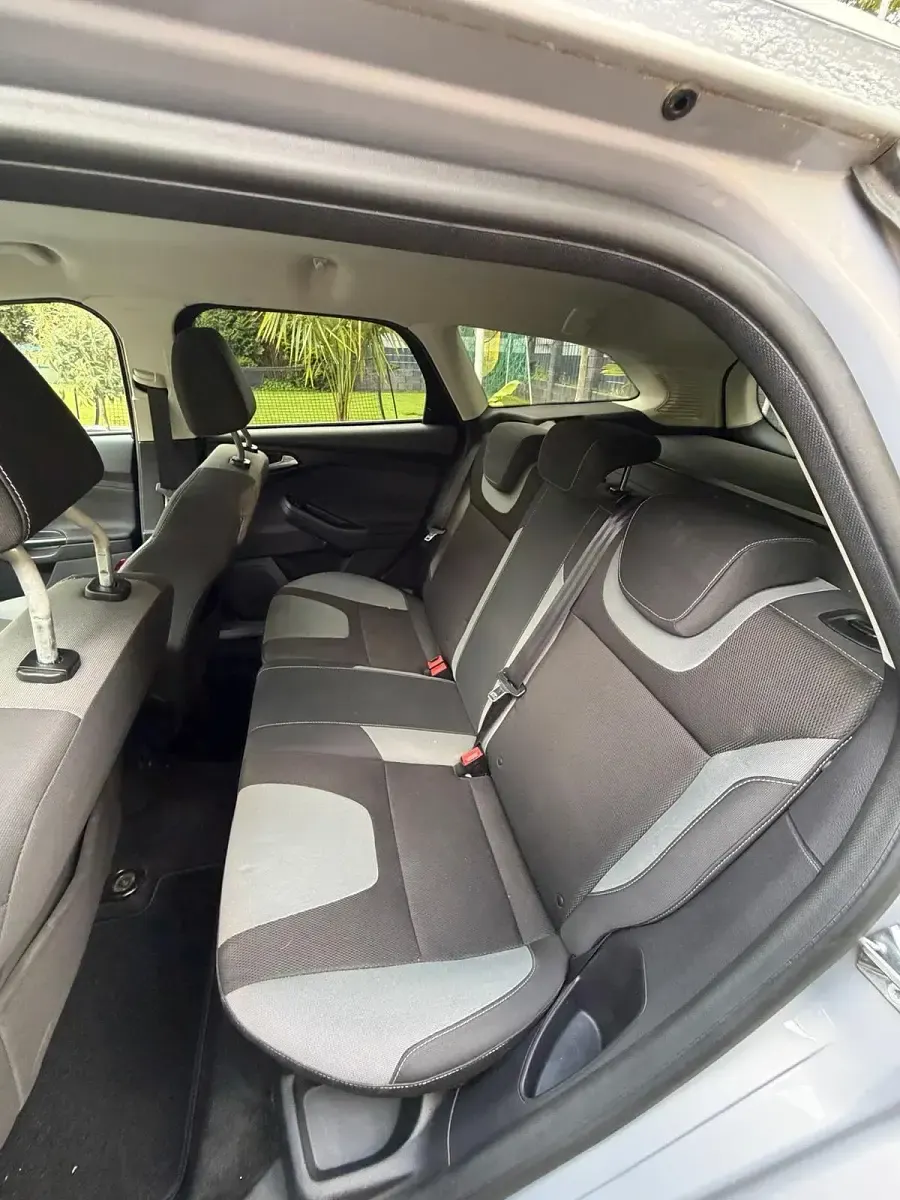 Gebraucht Ford Focus Titanium 150 PS (110 kW) 2012 Grau Kombi