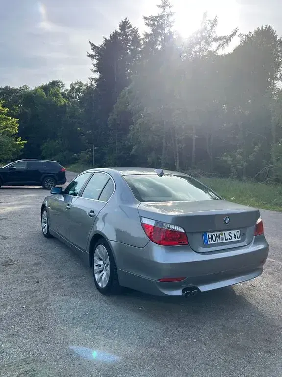 Gebraucht BMW 525 192 PS (141 kW) 2004 Silber Limousine
