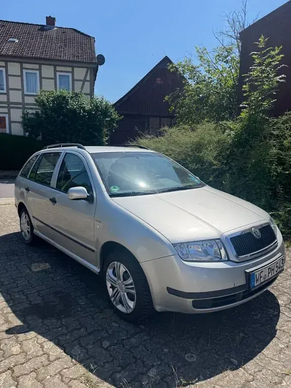 Gebraucht Skoda Fabia 75 PS (55 kW) 2004 Silber Limousine