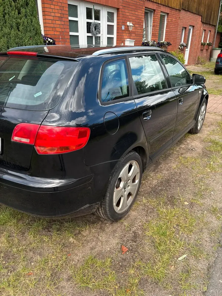 Gebraucht Audi A3 Ambiente 102 PS (75 kW) 2005 Schwarz Kleinwagen