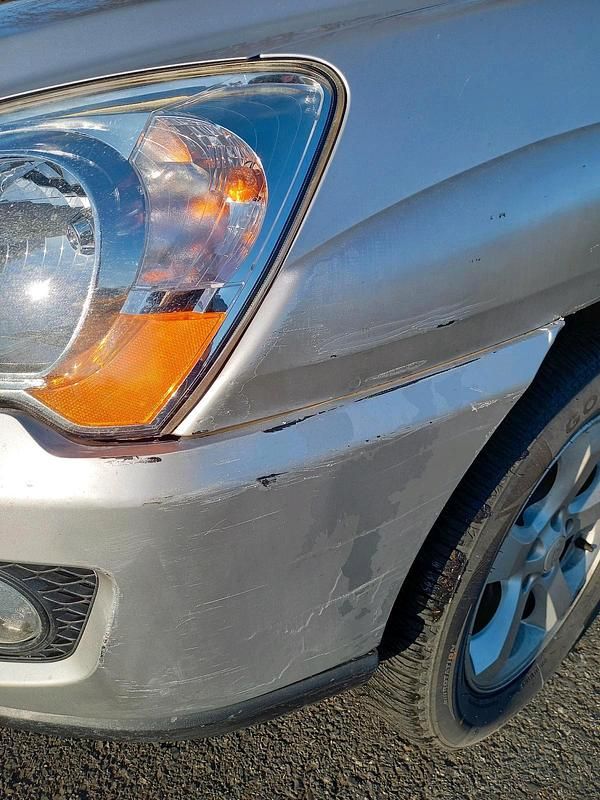 Gebraucht Kia Sportage 140 PS (102 kW) 2009 Silber SUV