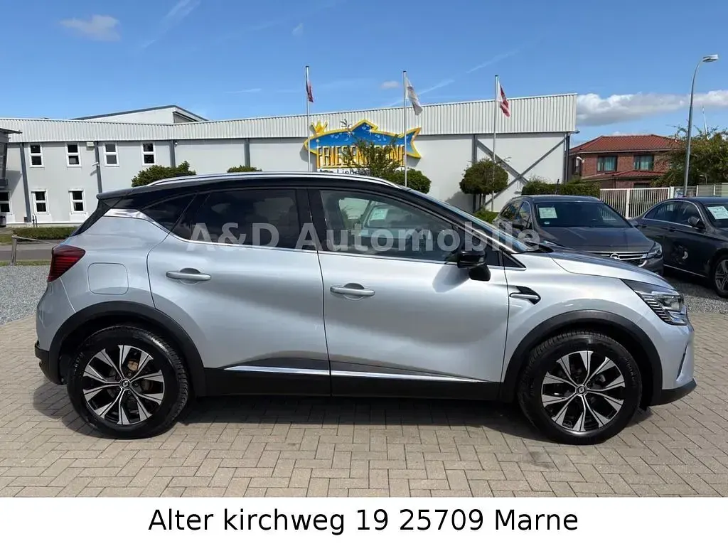 Gebraucht Renault Captur Techno 140 PS (102 kW) 2023 Silber SUV