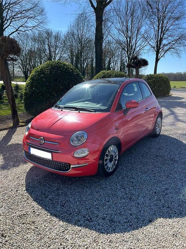 Rot Gebraucht 2016 Fiat 500 Lounge Kleinwagen | 7.800 € (Fairer Preis) - Bild 1/4