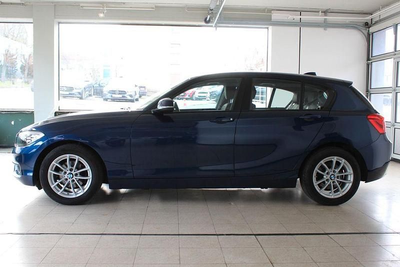 Gebraucht BMW 118 Advantage 136 PS (100 kW) 2017 Blau Kleinwagen