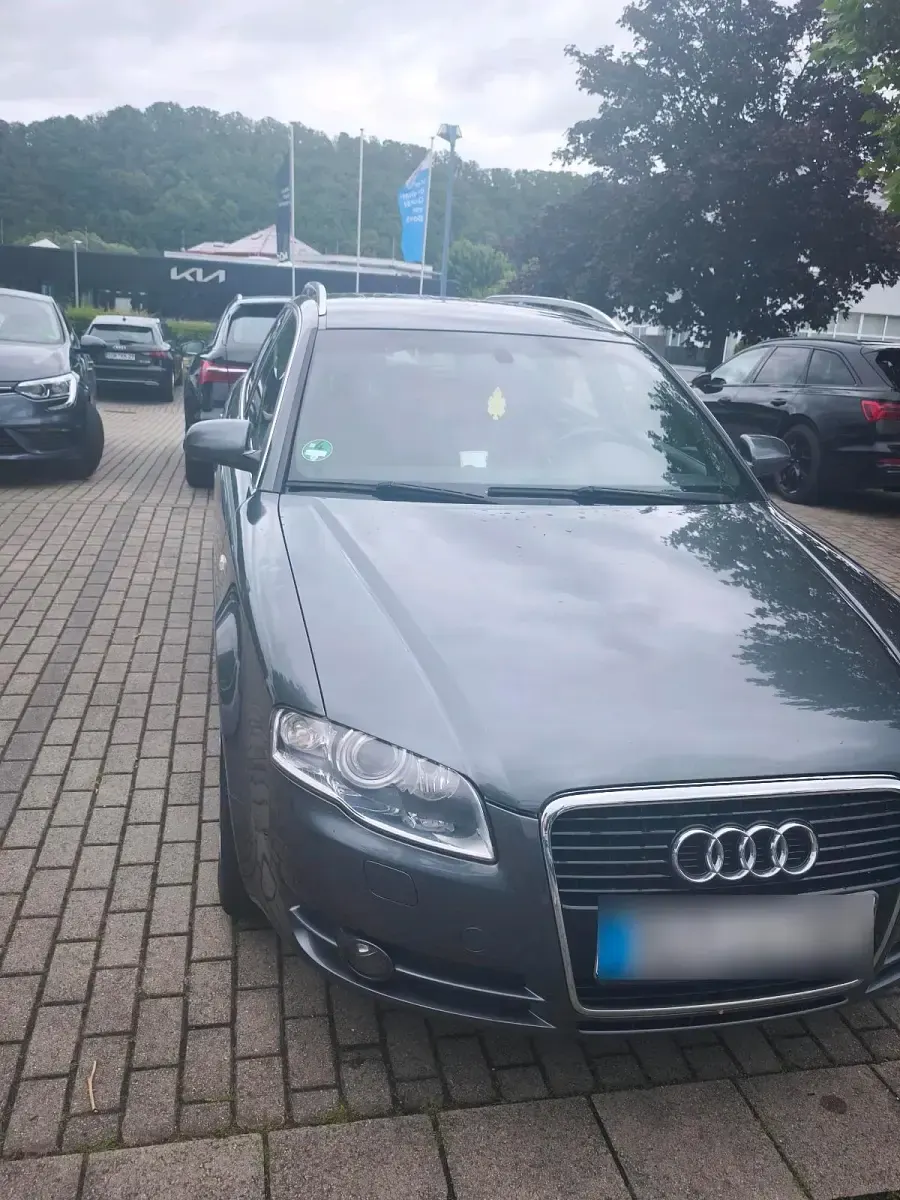 Gebraucht Audi A4 140 PS (102 kW) 2007 Grau Kombi