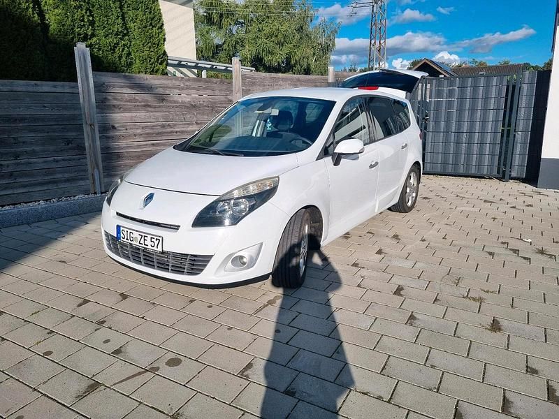 Weiß Gebraucht 2009 Renault Scénic III Van / Kleinbus | 3.300 € - Bild 1/4