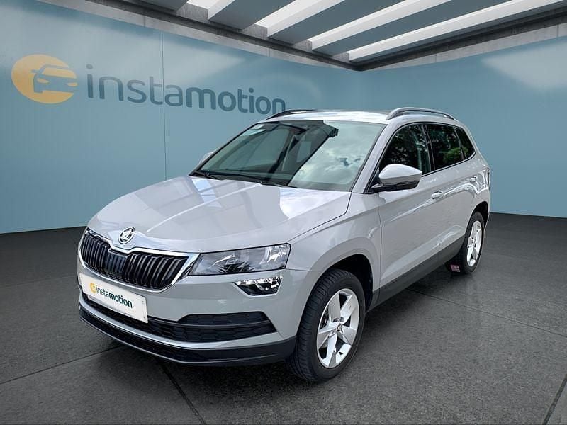 Grau Gebraucht 2021 Skoda Karoq SUV | 21.099 € (Guter Preis) - Bild 1/4