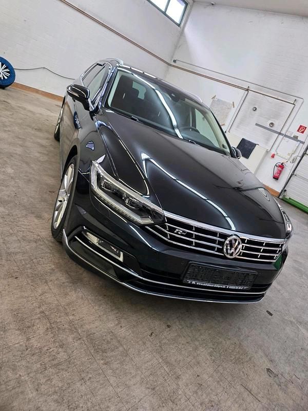 Gebraucht VW Passat R-line 190 PS (139 kW) 2016 Schwarz Kombi