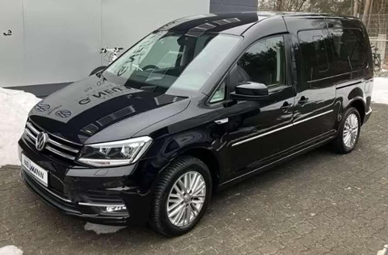 Second-hand VW Caddy Maxi Highline 150 CP (110 kW) 2016 Negru Monovolum