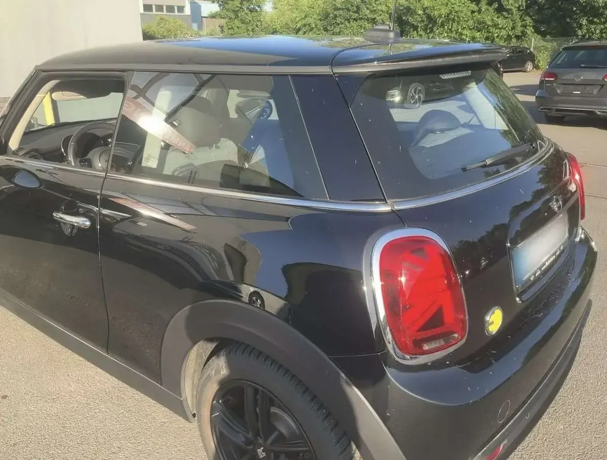 Gebraucht Mini Cooper SE Classic 135 kW (184 PS) 2023 Kleinwagen