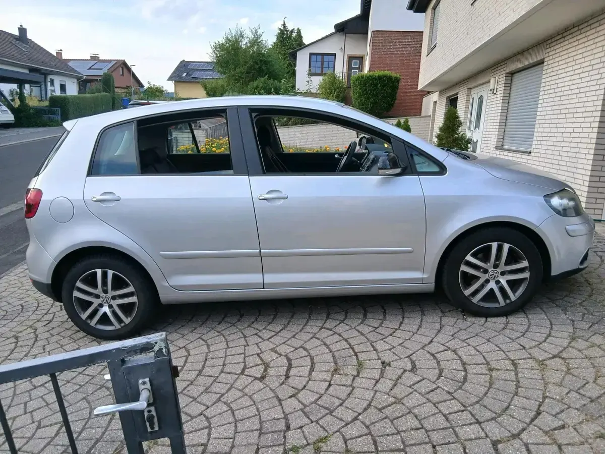 Gebraucht VW Golf Plus Cross 140 PS (102 kW) 2008 Silber Kleinwagen