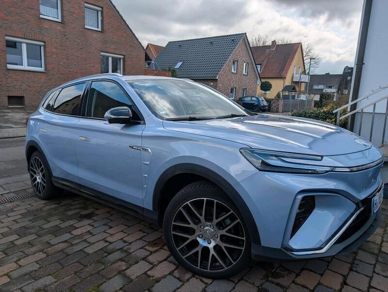 Blau Gebraucht 2022 MG Marvel R Performance SUV | 26.499 € (Superpreis) - Bild 1/4