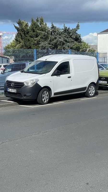 Gebraucht Dacia Dokker Ambiance 102 PS (75 kW) 2017 Van / Kleinbus
