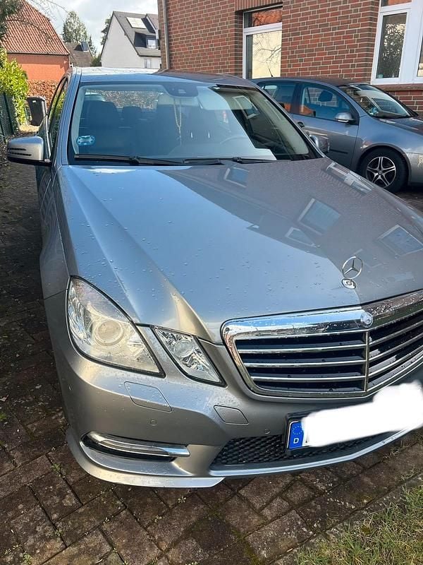 Gebraucht Mercedes E350 265 PS (194 kW) 2013 Grau Limousine