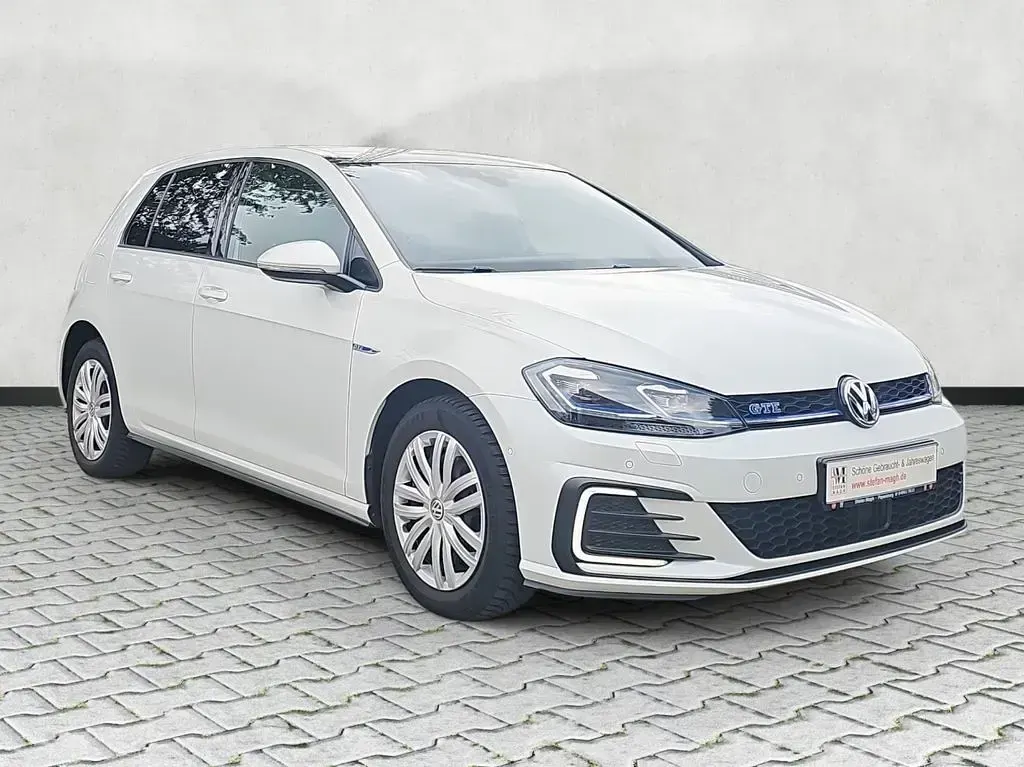 Gebraucht VW Golf VII GTE 150 PS (110 kW) 2017 Weiß Limousine