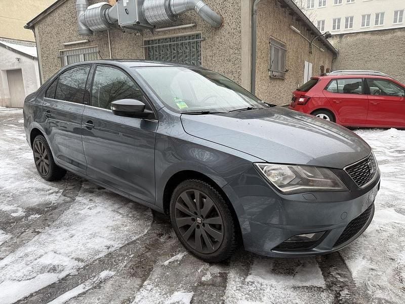 Grau Gebraucht 2016 Seat Toledo CONNECT Limousine | 7.900 € (Fairer Preis) - Bild 1/4