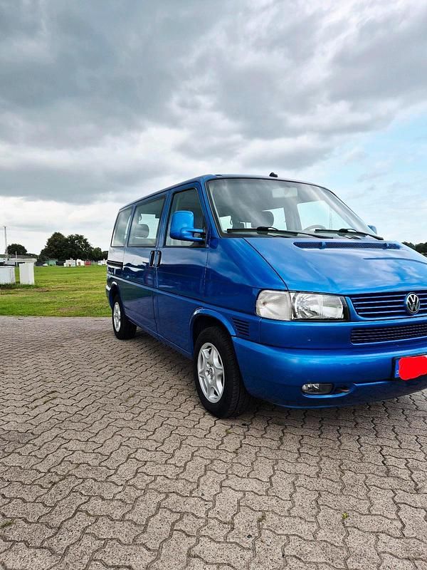 Gebraucht VW T4 102 PS (75 kW) 2000 Blau Van