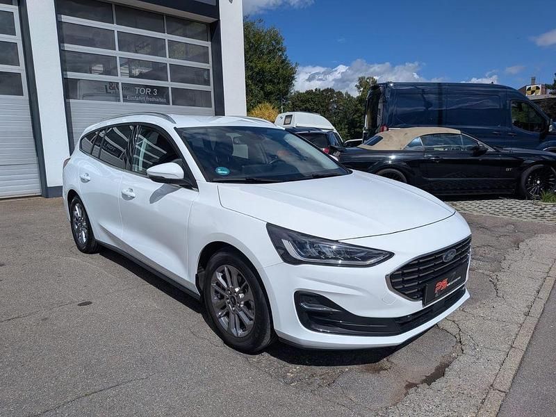 Gebraucht Ford Focus Titanium 116 PS (85 kW) 2024 Weiß Limousine
