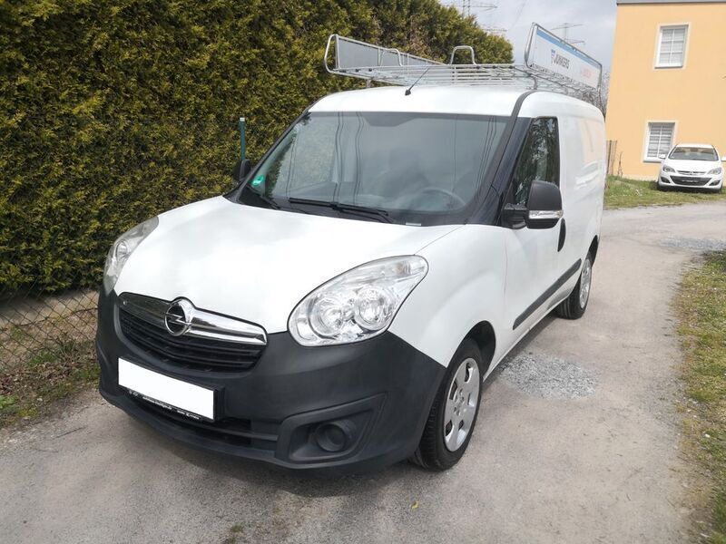 Weiß Gebraucht 2018 Opel Combo Edition Van / Kleinbus | 7.990 € (Fairer Preis) - Bild 1/4