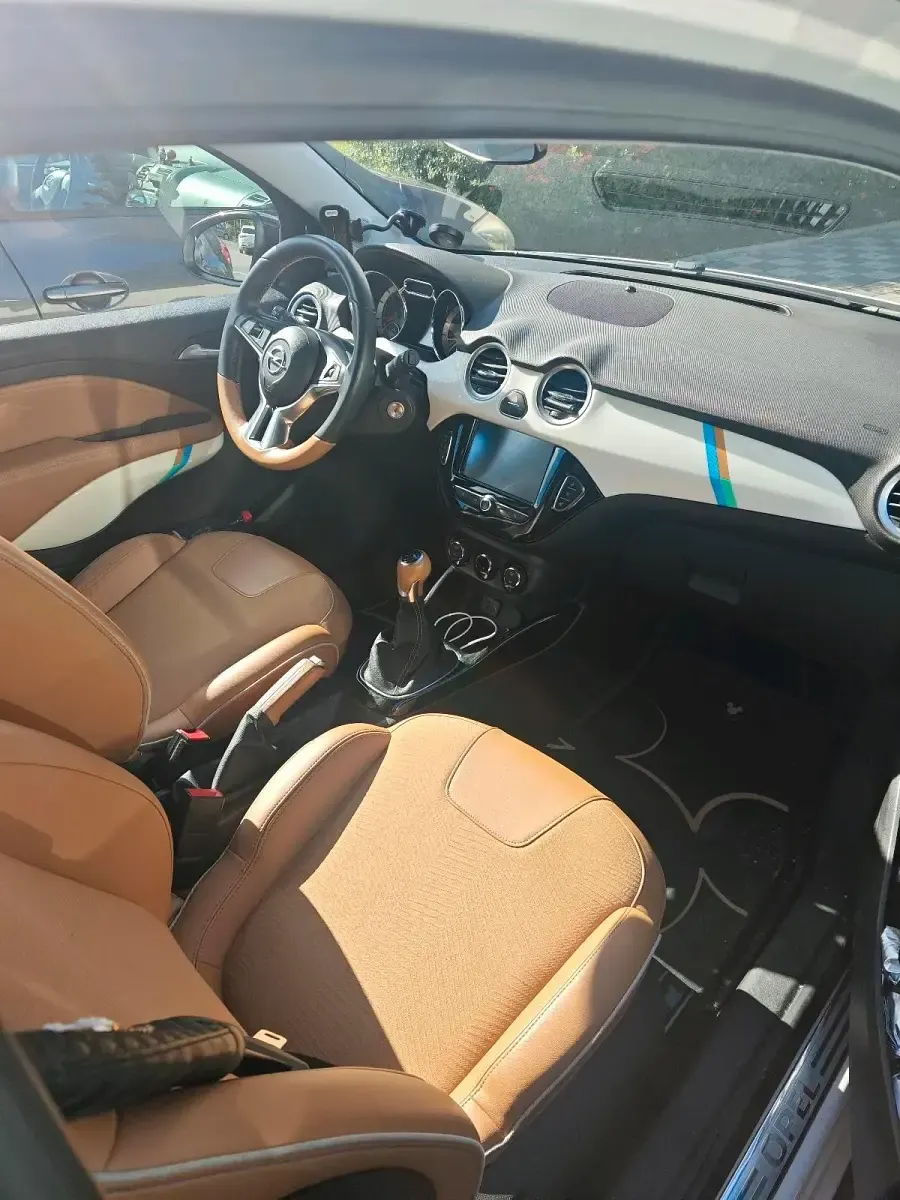 Gebraucht Opel Adam Rocks Rocks 90 PS (66 kW) 2016 Beige Kleinwagen