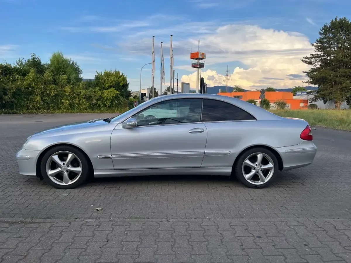 Gebraucht Mercedes CLK200 Avantgarde 163 PS (119 kW) 2006 Silber Coupé