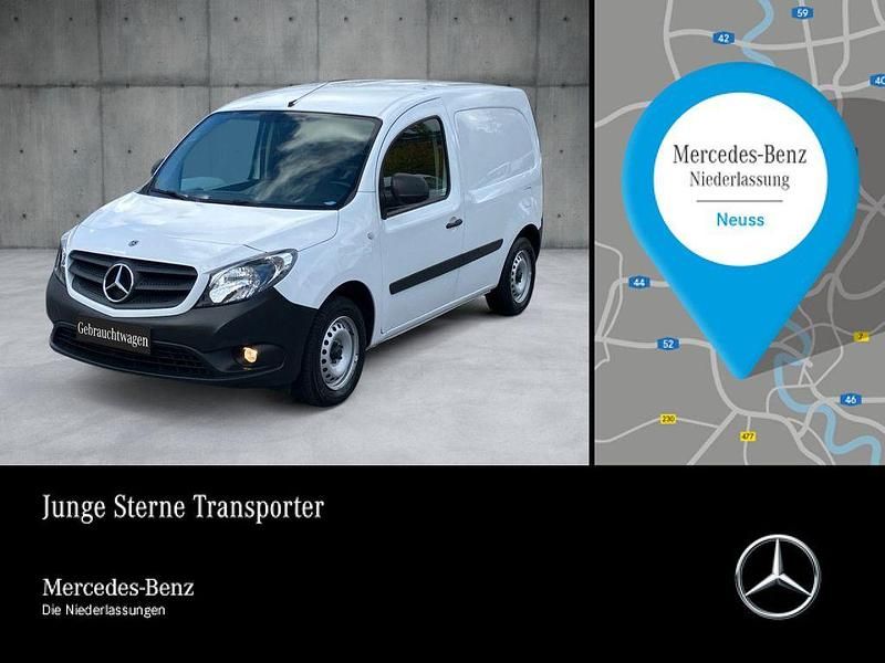 Weiß Gebraucht 2020 Mercedes Citan 108 Van / Kleinbus | 14.268 € (Teuer) - Bild 1/4