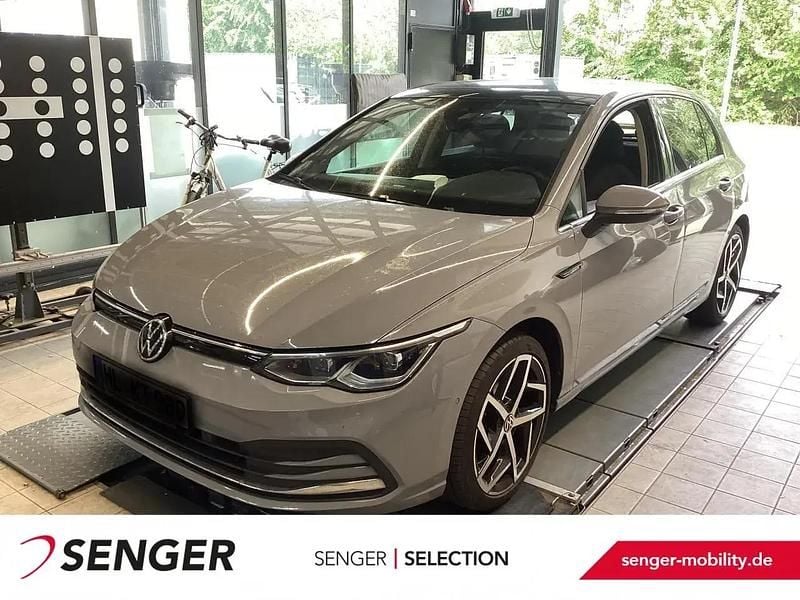 Grau Gebraucht 2020 VW Golf VIII Style | 23.750 € (Fairer Preis) - Bild 1/1