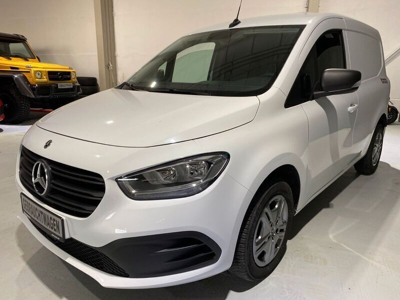 Arktikweiss Gebraucht 2024 Mercedes Citan 110 Van / Kleinbus | 21.500 € (Guter Preis) - Bild 1/4