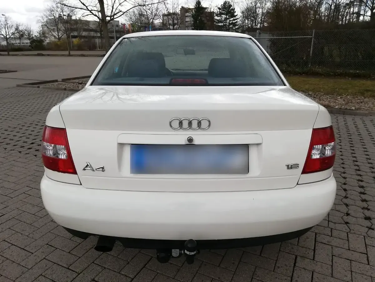 Gebraucht Audi A4 101 PS (74 kW) 1998 Weiß Limousine