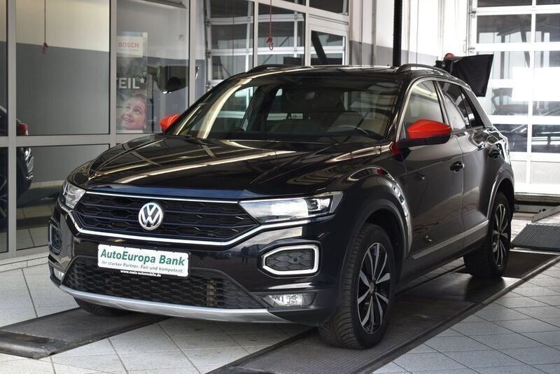 Schwarz deep black perleffekt metallic Gebraucht 2020 VW T-Roc Sportline SUV | 25.880 € (Fairer Preis) - Bild 1/4