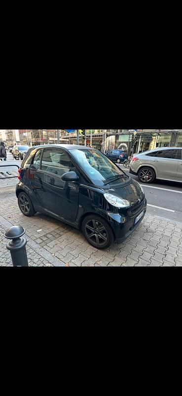 Schwarz Gebraucht 2010 Smart ForTwo Coupé Kleinwagen | 2.500 € - Bild 1/4