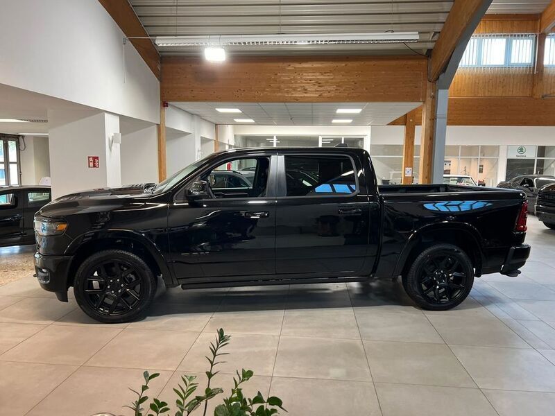 Gebraucht Dodge Ram 424 PS (311 kW) 2024 Schwarz Pickup