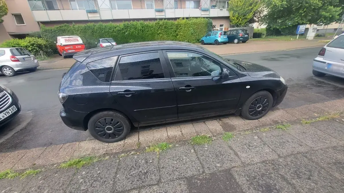 Gebraucht Mazda 3 105 PS (77 kW) 2008 Schwarz Kleinwagen
