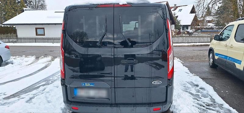 Gebraucht Ford Transit 2016 Schwarz Van / Kleinbus