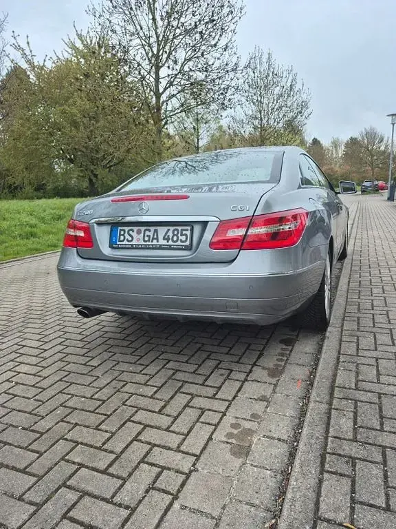 Second-hand Mercedes E200 184 CP (135 kW) 2011 Gri Coupe