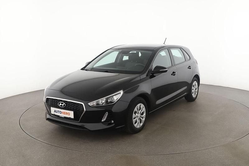 Schwarz Gebraucht 2017 Hyundai i30 Select Limousine | 10.510 € (Fairer Preis) - Bild 1/3