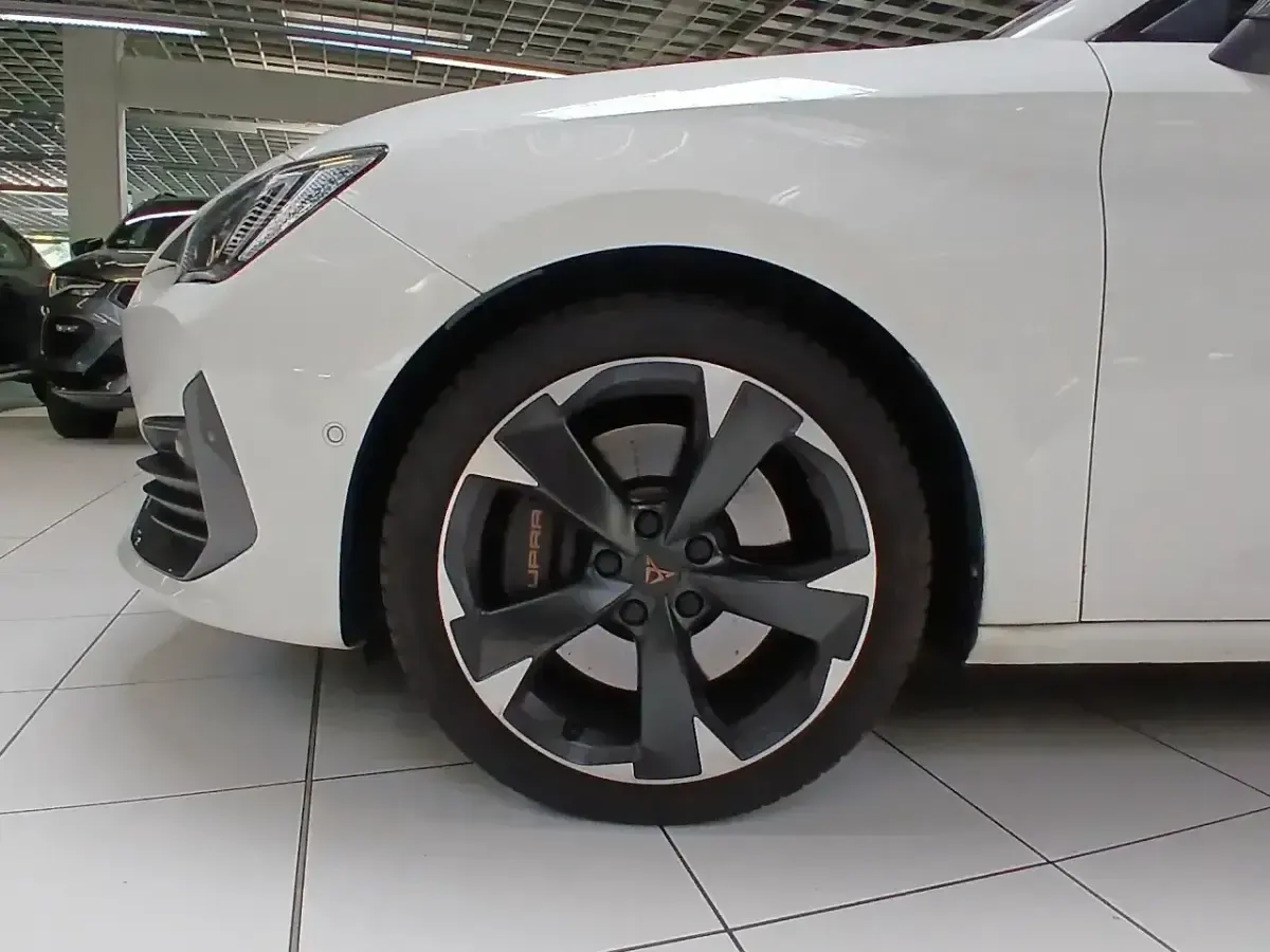 Gebraucht Cupra Leon 245 PS (180 kW) 2022 Weiß Kombi