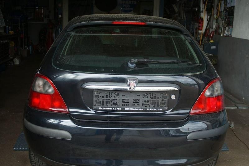 Second-hand Rover 25 84 CP (61 kW) 2004 Albastru Hatchback