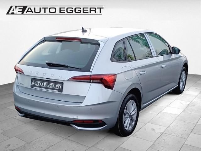 Neu Skoda Scala Selection 150 PS (110 kW) 2025 Silber Kleinwagen
